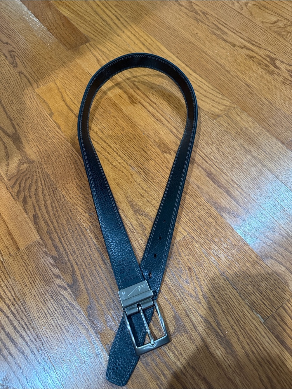 Nike Men’s Black Leather Belt Reversible Belt with Silver-Tone Buckle Size 36